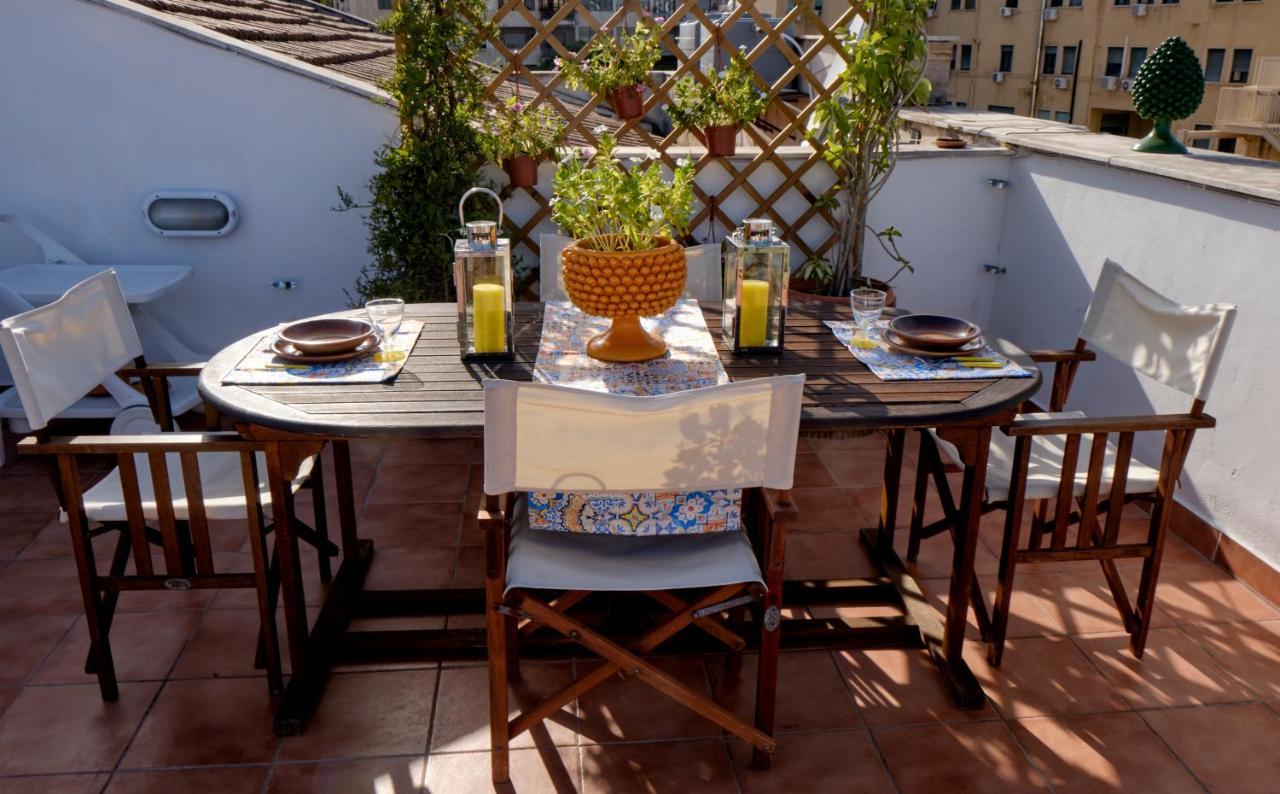 Attico Con Terrazza Sul Porto Apartment Palermo Luaran gambar