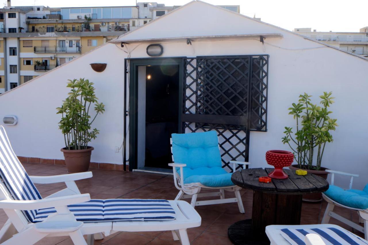 Attico Con Terrazza Sul Porto Apartment Palermo Luaran gambar