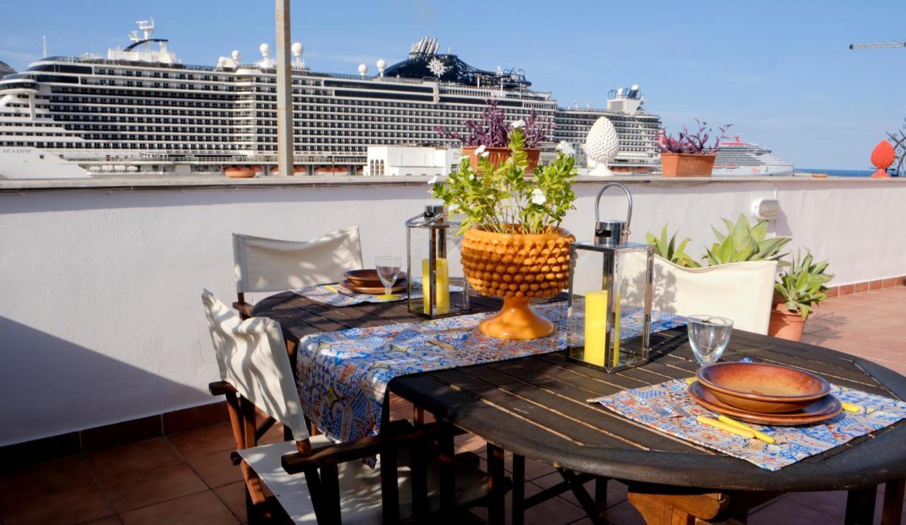 Attico Con Terrazza Sul Porto Apartment Palermo Luaran gambar